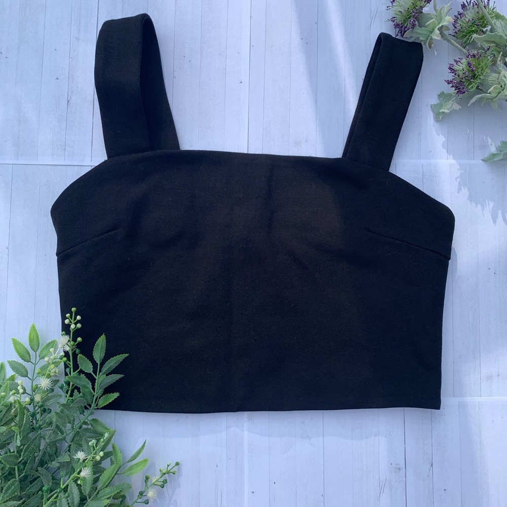 URBAN OUTFITTERS black crop tank